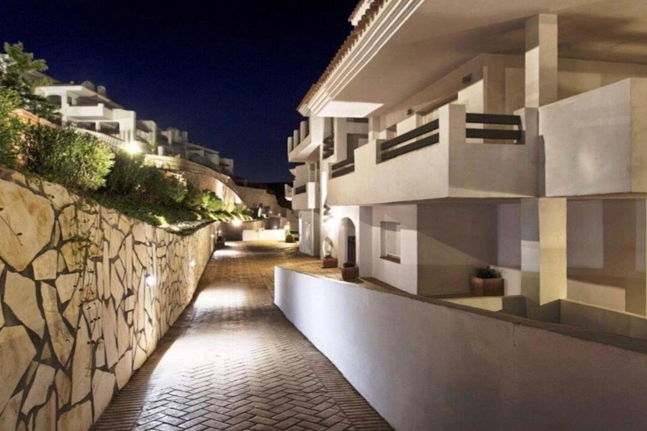 Penthouse Mit Privatem Jacuzzi In Marbella - La Mairena Διαμέρισμα Ojén Εξωτερικό φωτογραφία